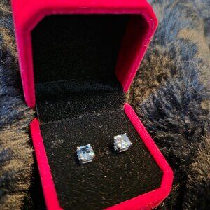 1 CT Moissanite Blue Stud Earrings – Sterling Silver, Dazzling Sparkle!